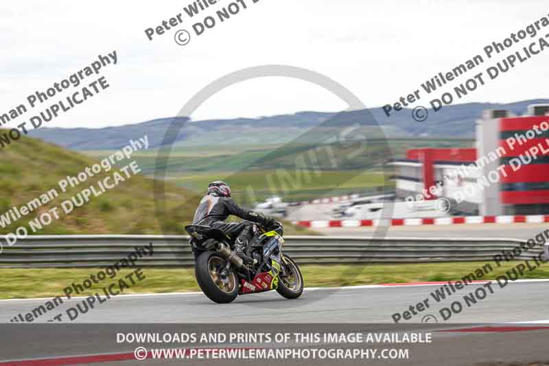 cadwell no limits trackday;cadwell park;cadwell park photographs;cadwell trackday photographs;enduro digital images;event digital images;eventdigitalimages;navarra;no limits trackdays;peter wileman photography;racing digital images;trackday digital images;trackday photos